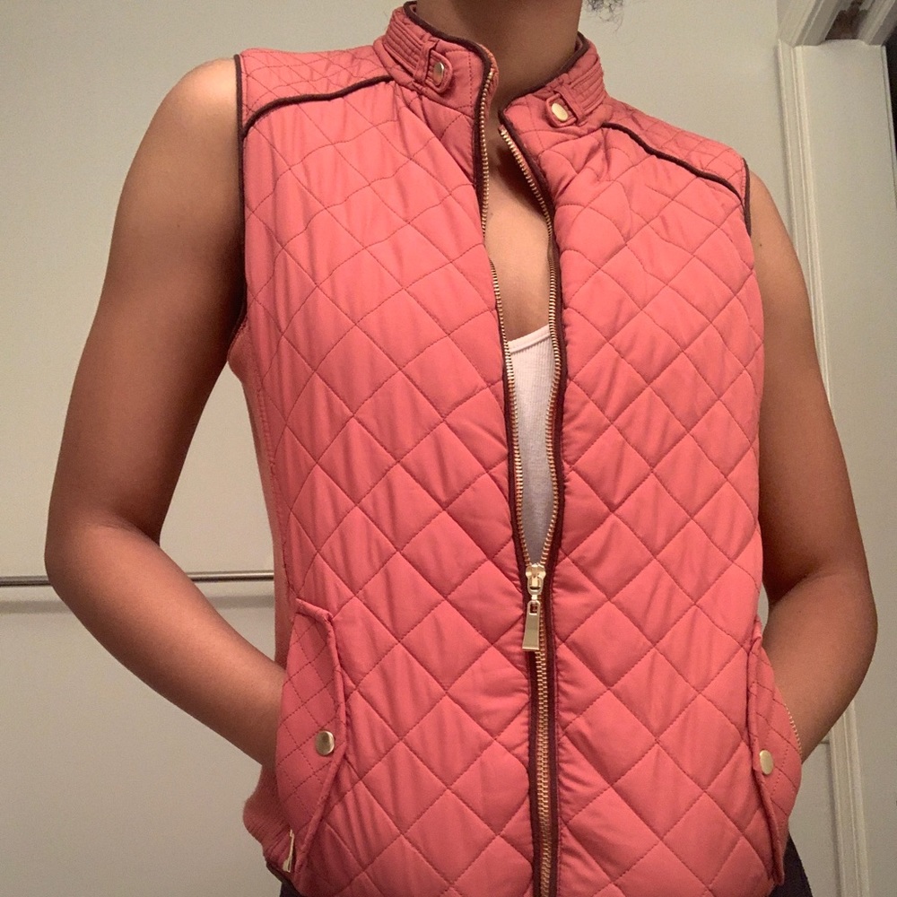 *SUPER* CUTE PINK PUFFY VEST!!